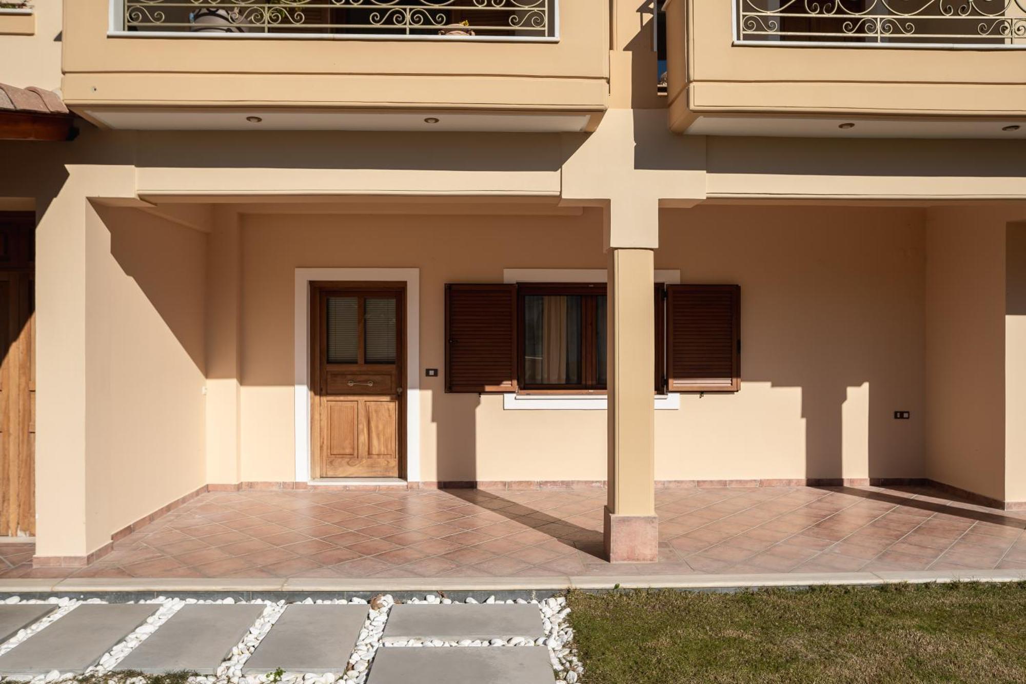 Elegance Suites Platariá Exterior foto